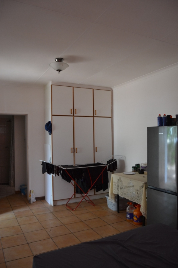 8 Bedroom Property for Sale in Die Rand Northern Cape